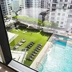 Downtown Miami Luxury Condo 2Bd 2Bth City Views!