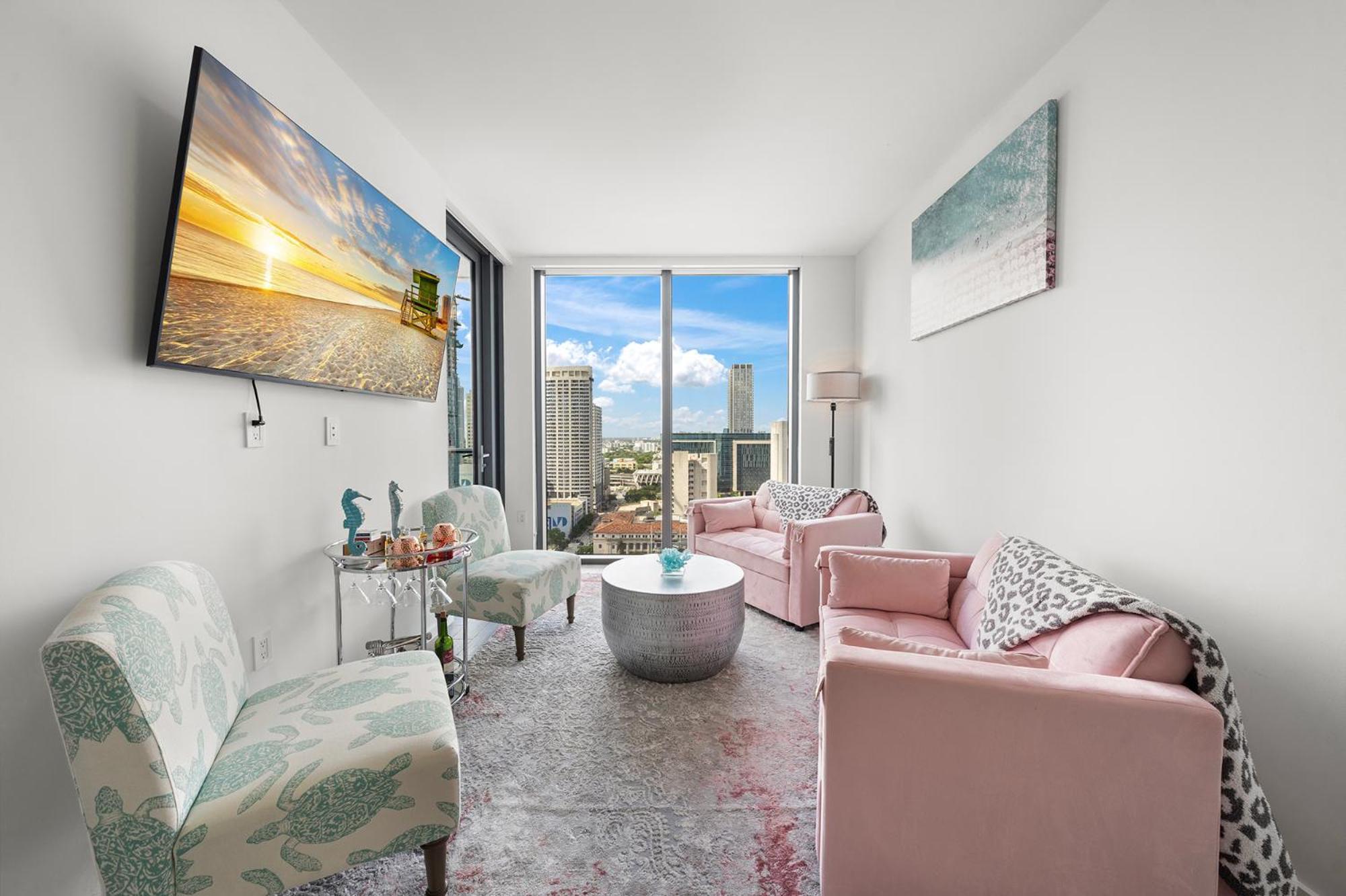 Downtown Luxury 2bd 2bth Views! Apartment